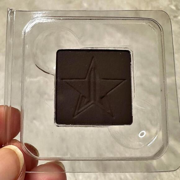 NIB Jeffree Star Pressed Pigment Artistry Single Freak Show 1.5g - Picture 2 of 6